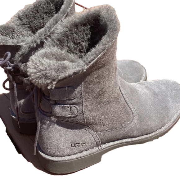 UGG Shoes - Grey UGG boots!